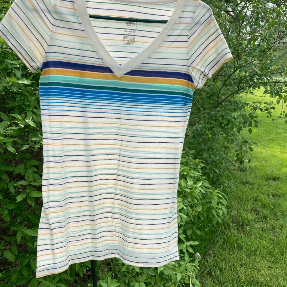 Mossimo tshirt